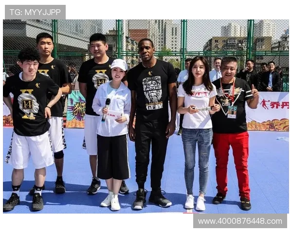 哈德森的传奇旅程：从篮球场到人生舞台的精彩蜕变