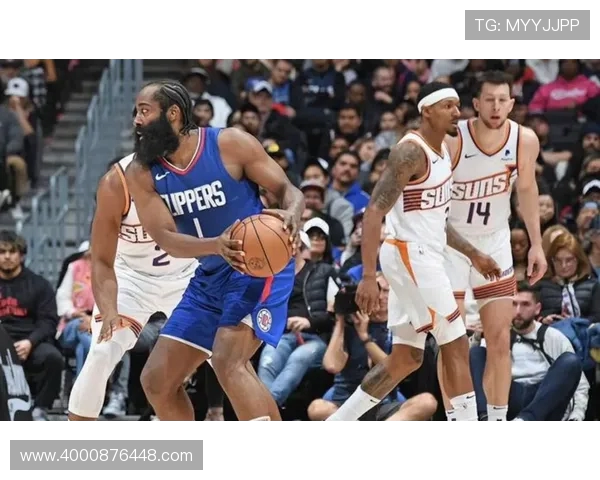 快船与爵士激战抢七赛场回顾与精彩瞬间分析 快船与爵士激战抢七赛场回顾与精彩瞬间分析